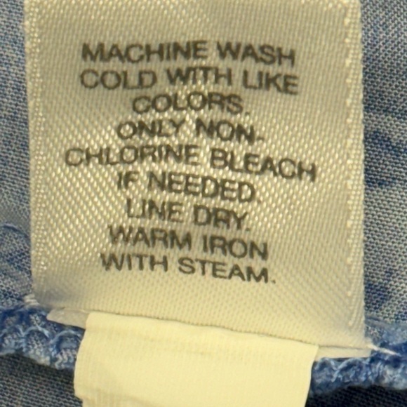 J Jill Sleeveless Button Down Top. Large - Picture 9 of 11